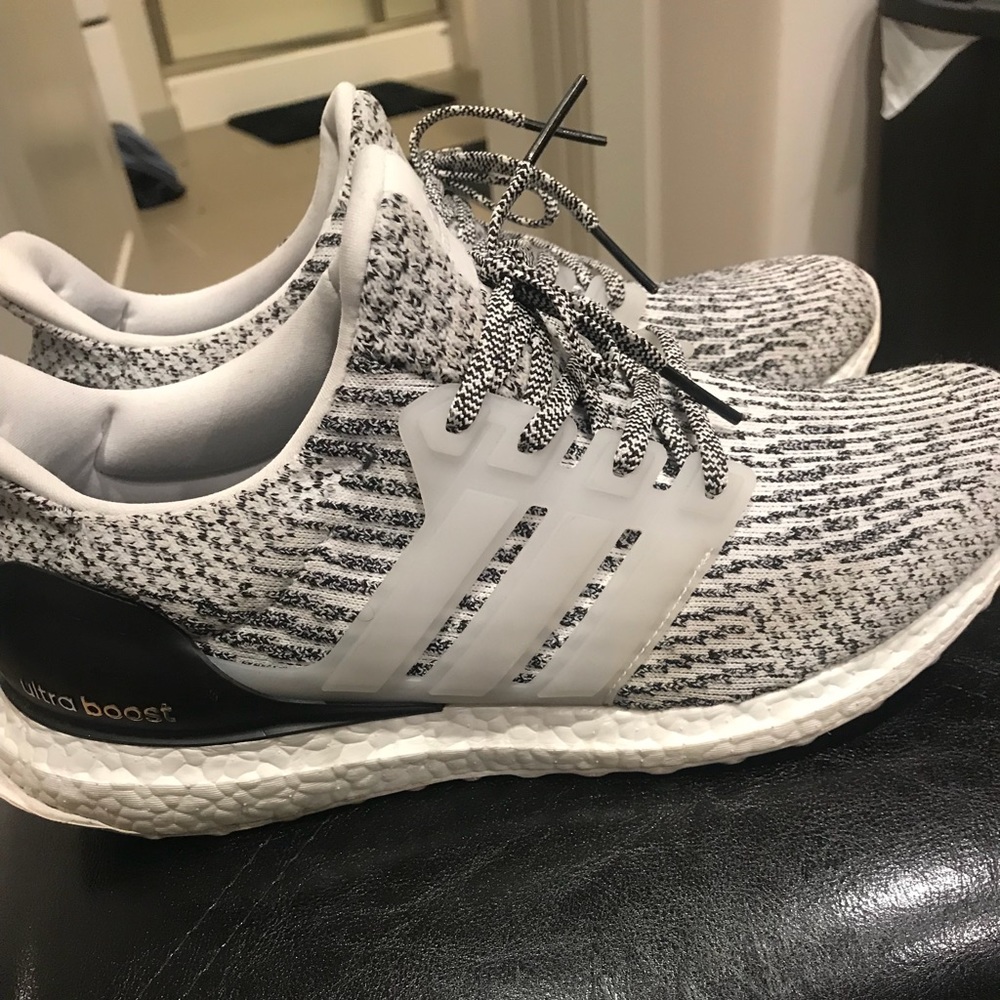 Adidas Ultra Boost size 9